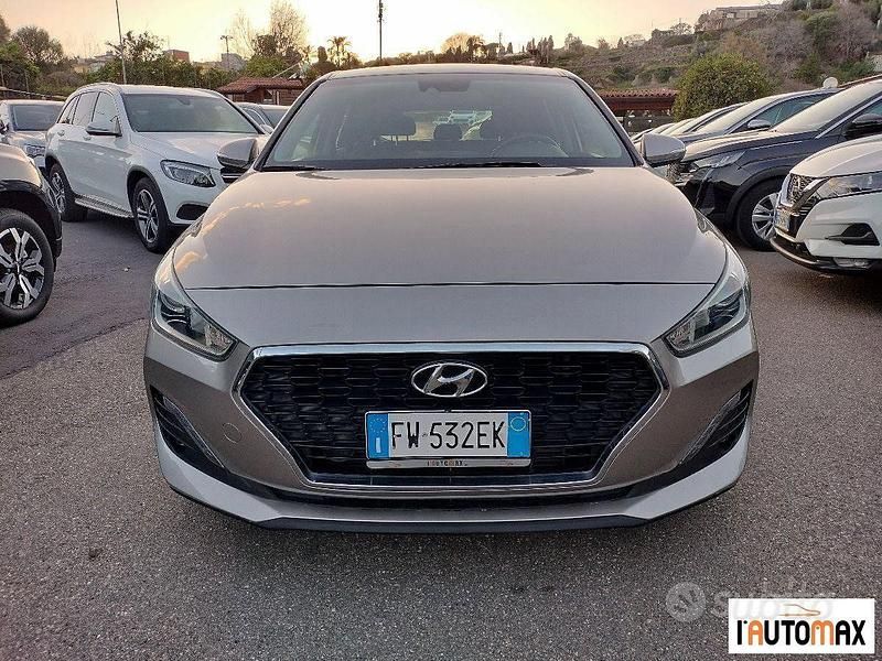 Usata Hyundai i30 116 CV (85 kW) 2019 Bianco Berlina