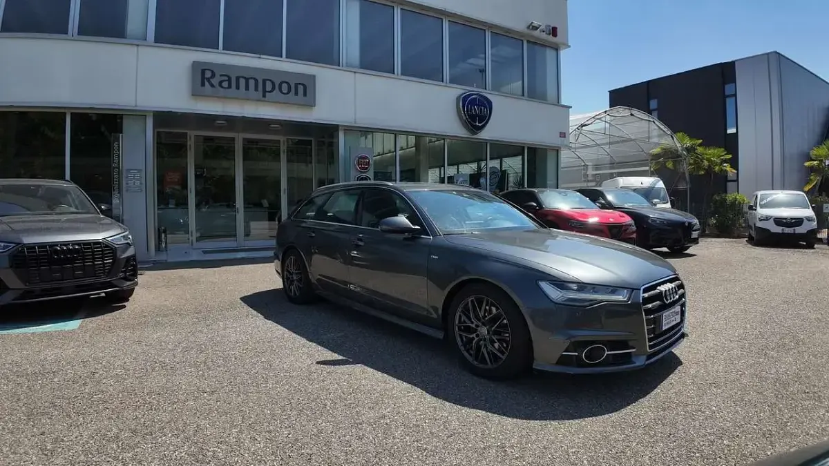 Usata Audi A6 Business 190 CV (139 kW) 2018 Grigio Berlina
