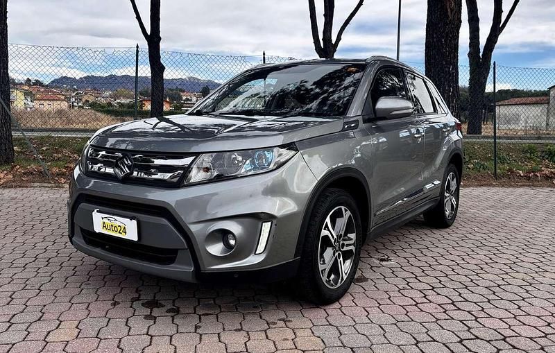 Grigio Usata 2016 Suzuki Vitara SUV | 12.300 € (Buon prezzo) - Immagine 1/4