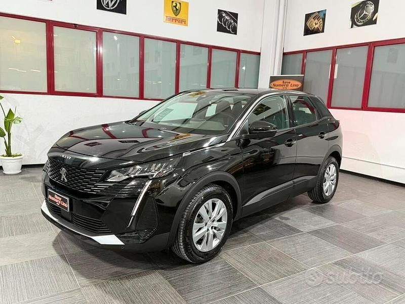 Usata Peugeot 3008 Allure 130 CV (95 kW) 2021 Nero SUV