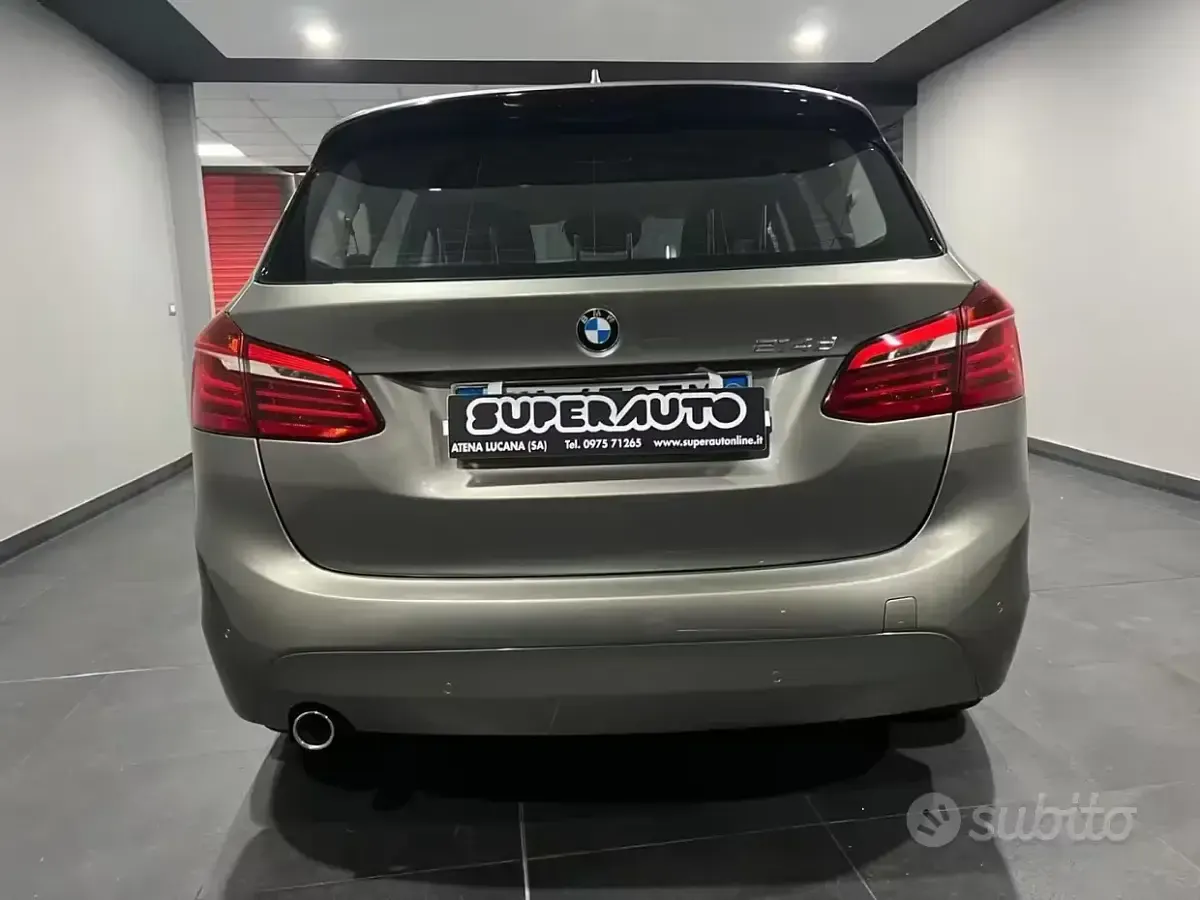Usata BMW 214 Active Tourer Advantage 95 CV (69 kW) 2018 Grigio Monovolume
