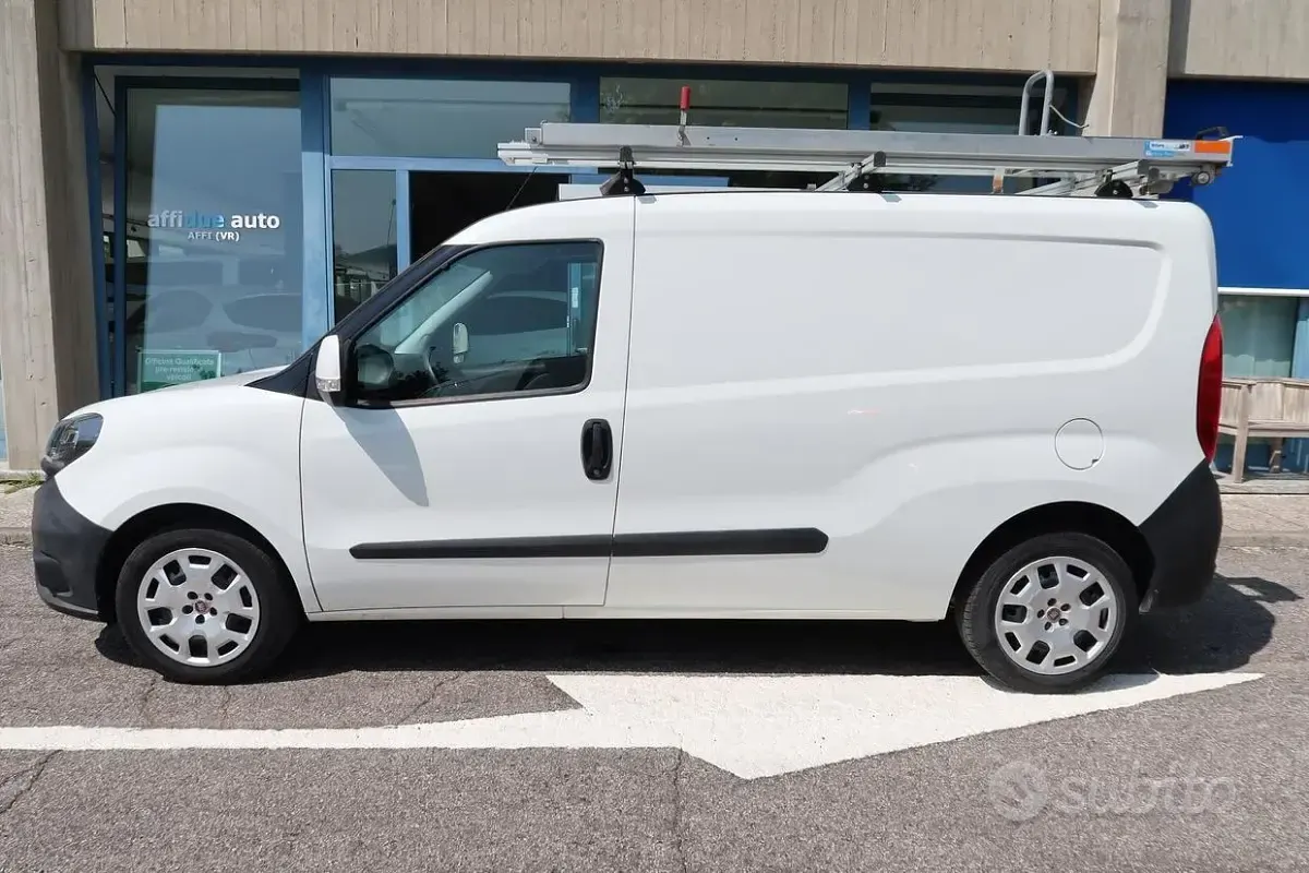Usata Fiat Doblò S 120 CV (88 kW) 2018 Bianco Monovolume