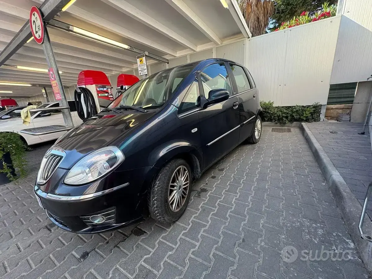 Usata Lancia Musa 95 CV (69 kW) 2012 Monovolume