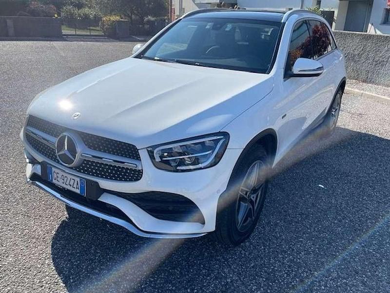 Usata Mercedes GLC300e Premium Plus 194 CV (142 kW) 2021 Bianco SUV