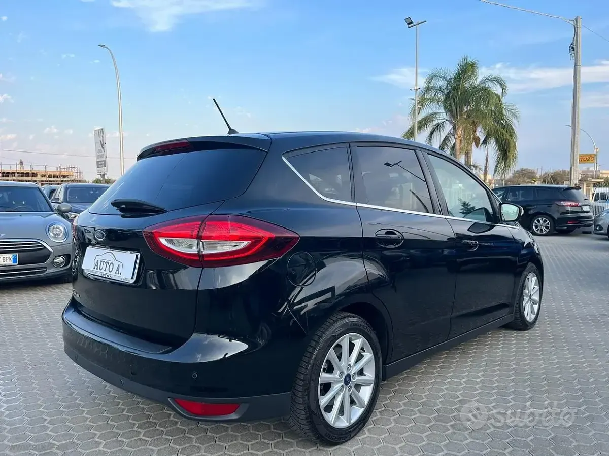 Usata Ford C-MAX Titanium 120 CV (88 kW) 2017 Nero Monovolume
