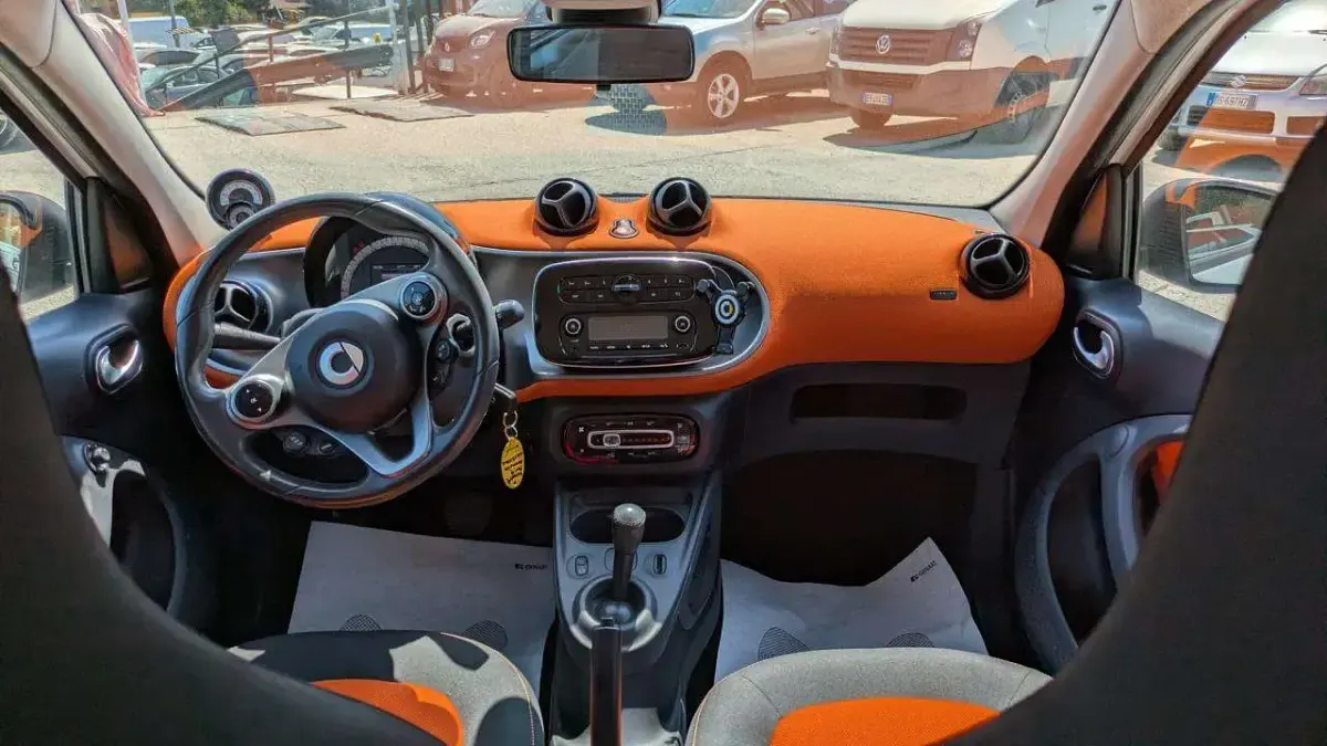 Usata Smart ForFour 71 CV (52 kW) 2015 Bianco Utilitaria