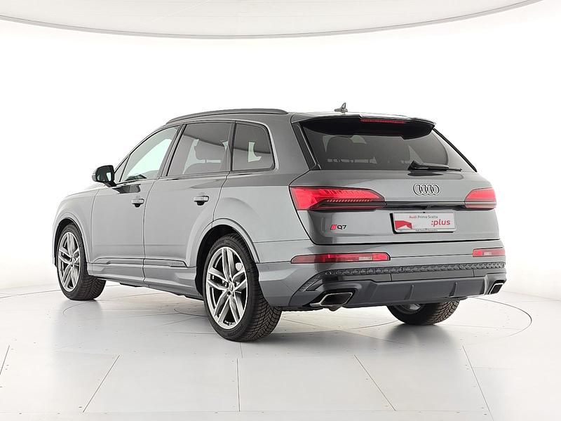 Usata Audi Q7 S-Line 286 CV (210 kW) 2024 Grigio SUV