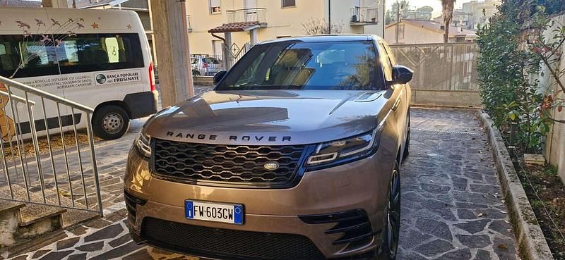 Usata Land Rover Range Rover Velar R-Dynamic 241 CV (177 kW) 2019 SUV
