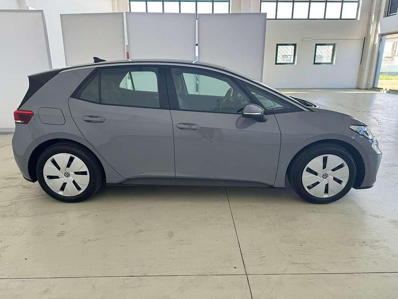 Usata VW ID.3 Pure 69 kW (95 CV) 2024 Grigio Utilitaria