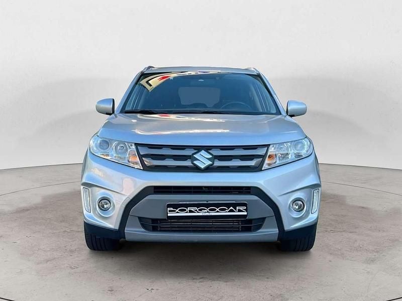 Argento Usata 2018 Suzuki Vitara Cool SUV | 13.900 € (Buon prezzo) - Immagine 1/4