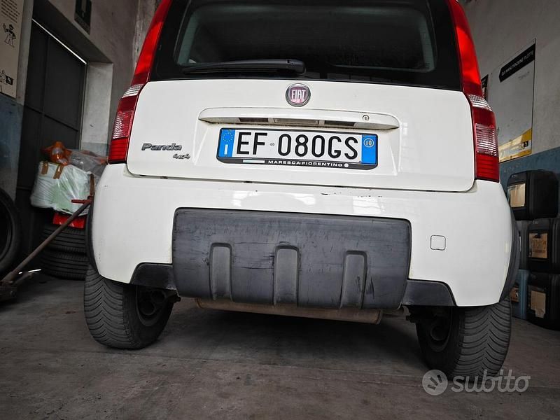 Usata Fiat Panda 4x4 69 CV (50 kW) 2010 Bianco Utilitaria