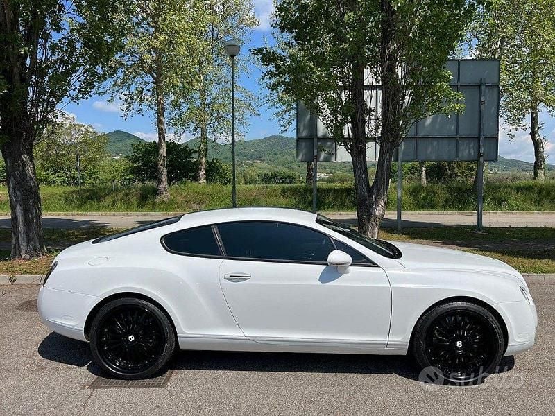 Usata Bentley Continental GT 560 CV (411 kW) 2008 Bianco Coupé
