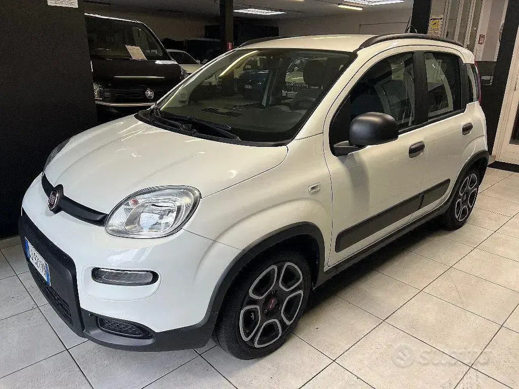 Usata Fiat Panda S 69 CV (50 kW) 2022 Bianco Utilitaria