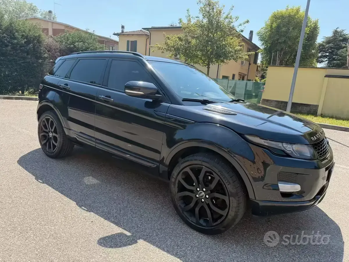 Begagnad Land Rover Range Rover evoque 190 HK (139 kW) 2011 Svart Kombi