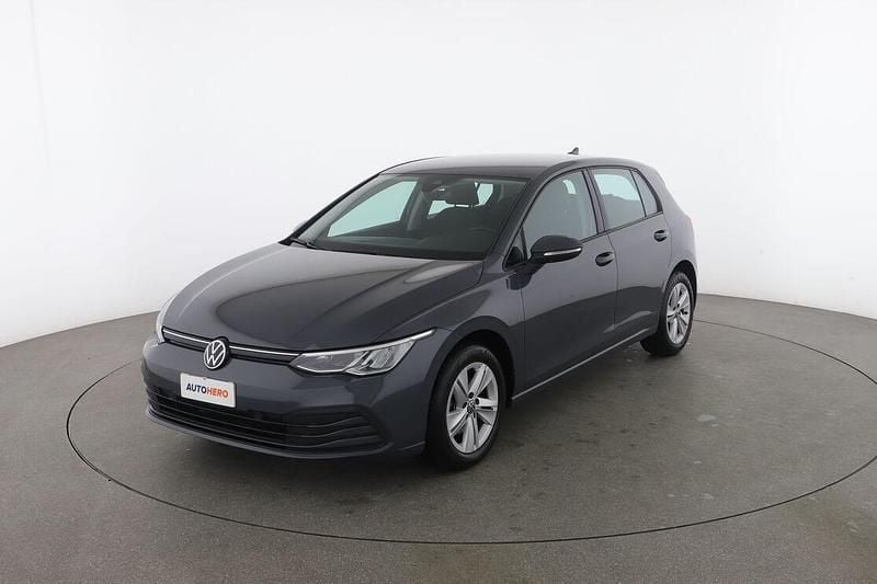 Usata VW Golf VIII Life 116 CV (85 kW) 2021 Grigio Berlina