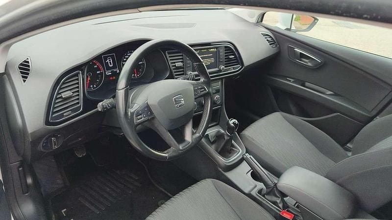 Usata Seat Leon Style 110 CV (80 kW) 2016 Bianco Utilitaria