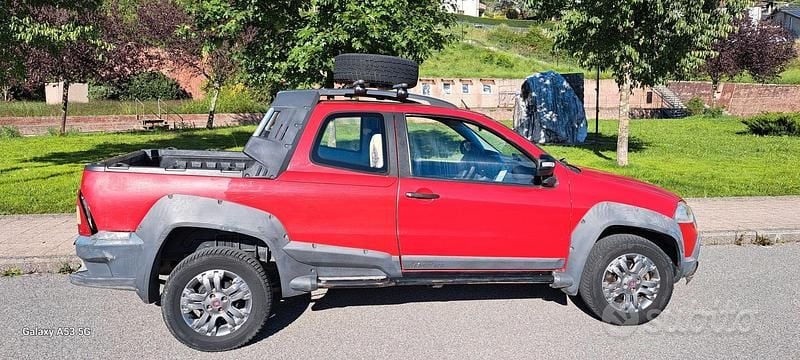 Usata Fiat Strada 95 CV (69 kW) 2013 Rosso Pick-up