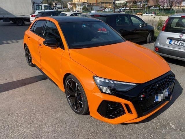 Usata Audi RS3 400 CV (294 kW) 2024 Arancione Berlina