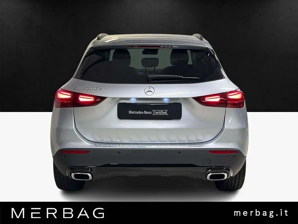 Usata Mercedes GLA200 Progressive 150 CV (110 kW) 2026 Argento SUV