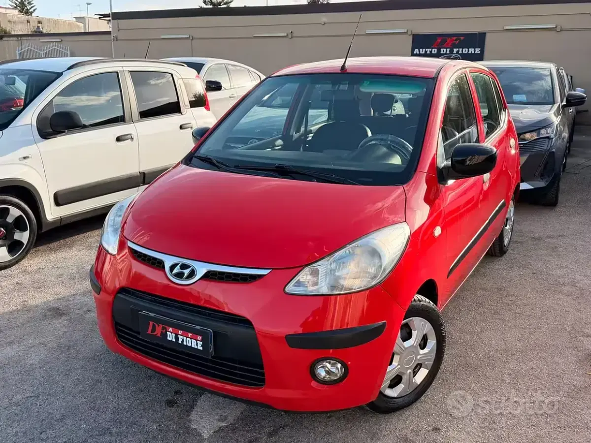 Usata Hyundai i10 Style 64 CV (47 kW) 2009 Rosso Utilitaria