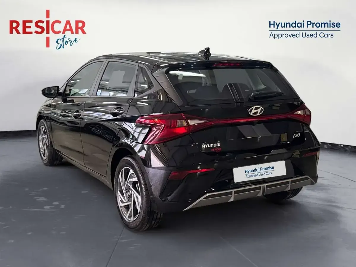 Nuova Hyundai i20 90 CV (66 kW) 2026 Vibrant blue pearl Utilitaria
