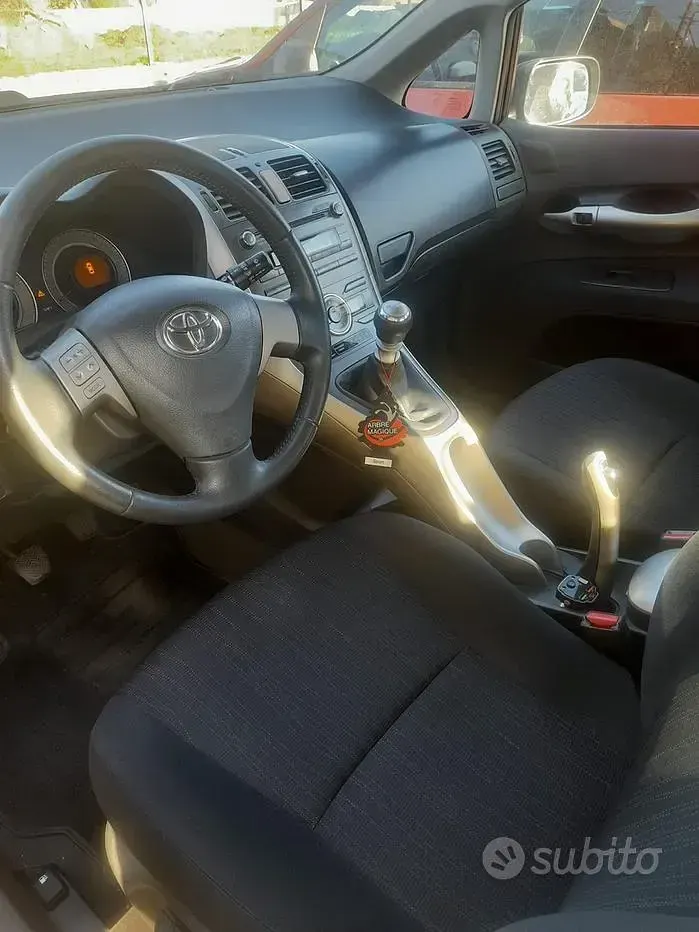 Usata Toyota Auris 126 CV (92 kW) 2007 Utilitaria