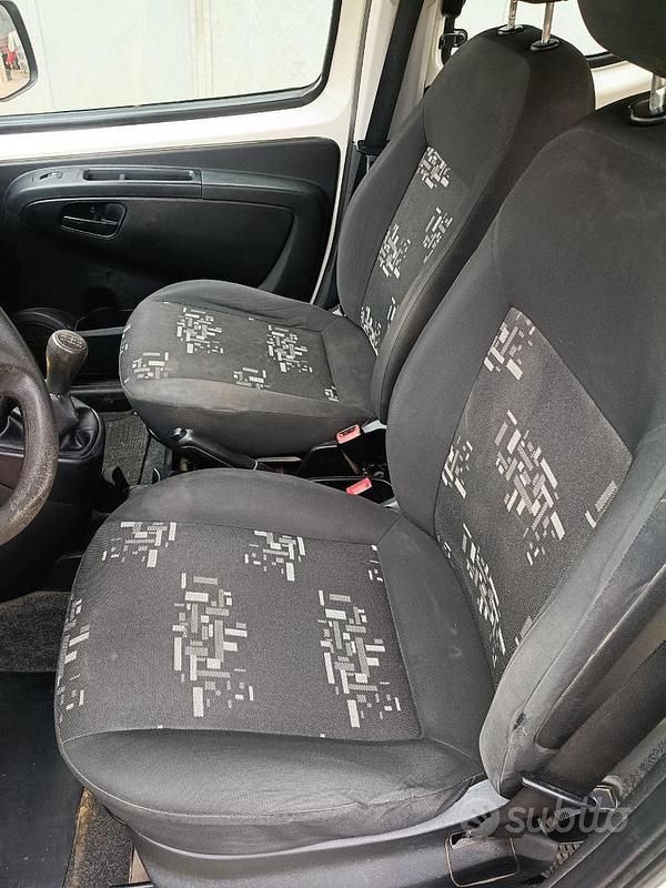 Usata Fiat Qubo Trekking 75 CV (55 kW) 2011 Bianco Monovolume
