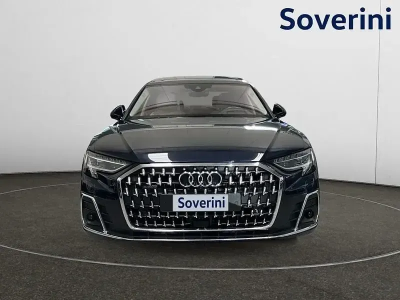 Usata Audi A8 Ambiente 286 CV (210 kW) 2022 Blu Berlina