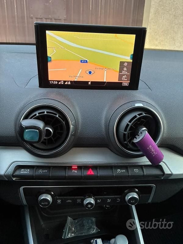 Usata Audi Q2 120 CV (88 kW) 2018 Grigio SUV