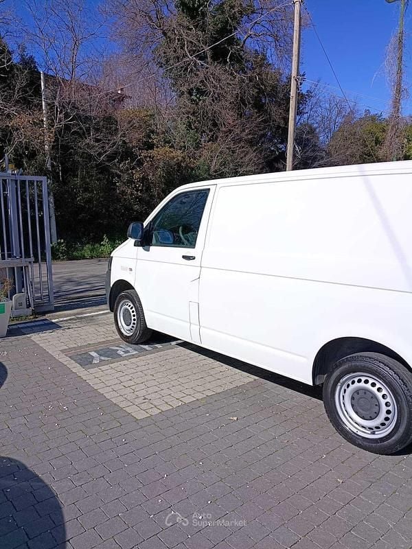 Usata VW T5 102 CV (75 kW) 2013 Bianco Furgone