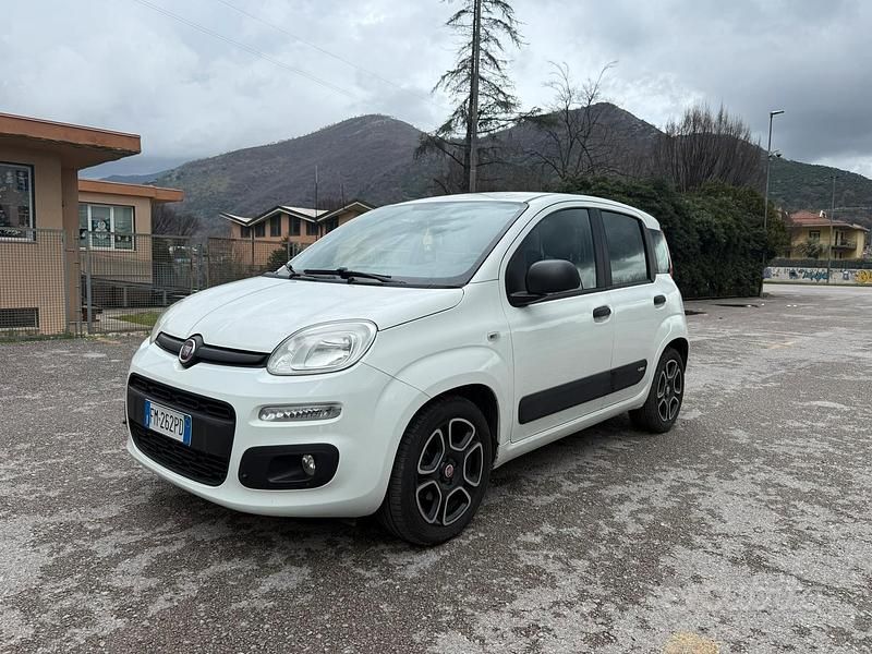 Usata Fiat Panda Easy 95 CV (69 kW) 2017 Bianco Utilitaria