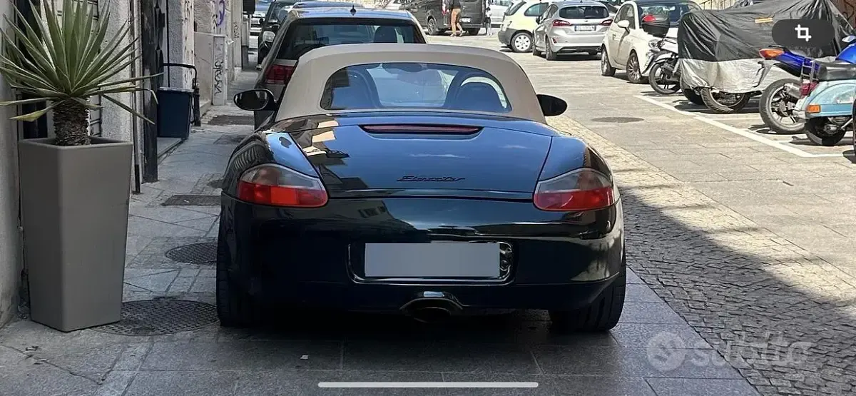 Usata Porsche 986 Boxster 204 CV (150 kW) 1999 Verde Cabrio