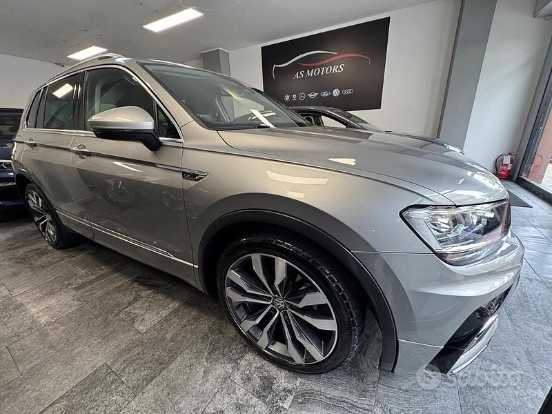 Usata VW Tiguan R-line 150 CV (110 kW) 2018 Grigio SUV