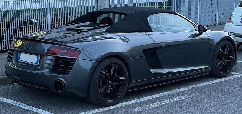 Usata Audi R8 Spyder Ambiente 430 CV (316 kW) 2014 Grigio Cabrio