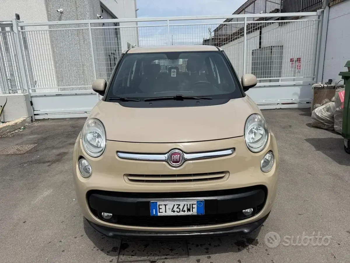 Usata Fiat 500L Living 80 CV (58 kW) 2014 Beige Monovolume