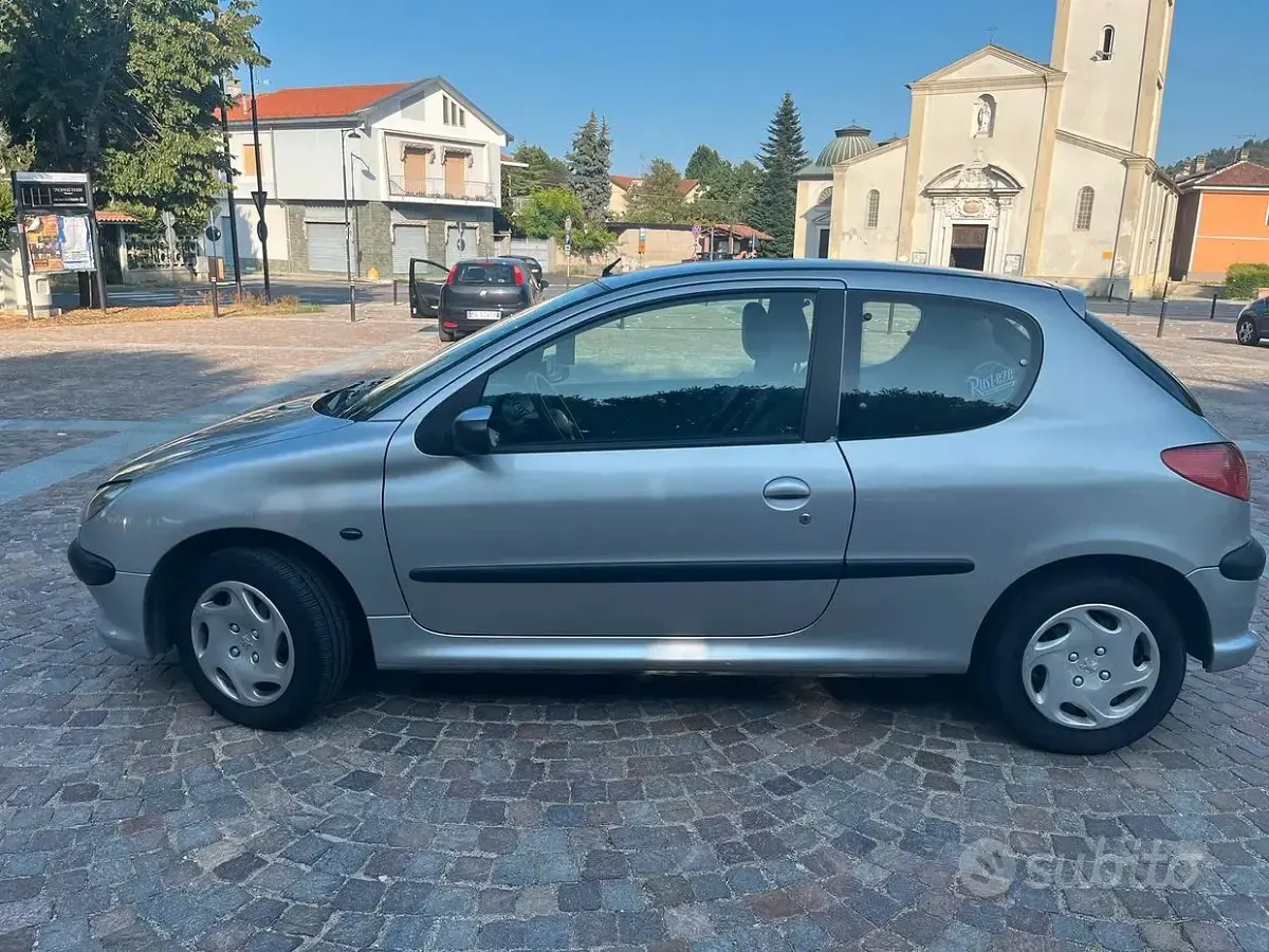 Usata Peugeot 206 60 CV (44 kW) 2005 Berlina