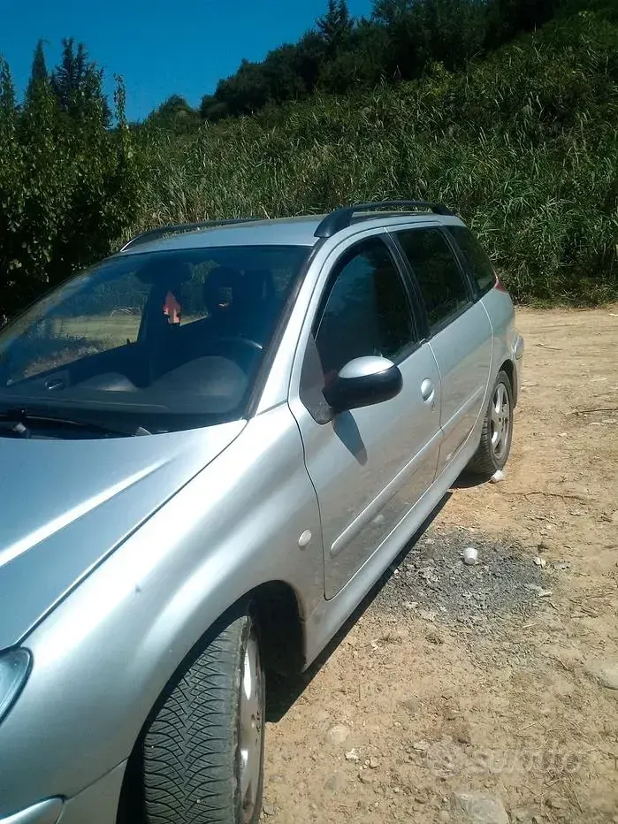 Usata Peugeot 206 109 CV (80 kW) 2004 Grigio Station wagon