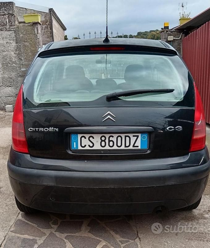 Nero Usata 2005 Citroën C3 Due volumi | 2800 € (Buon prezzo) - Immagine 1/4
