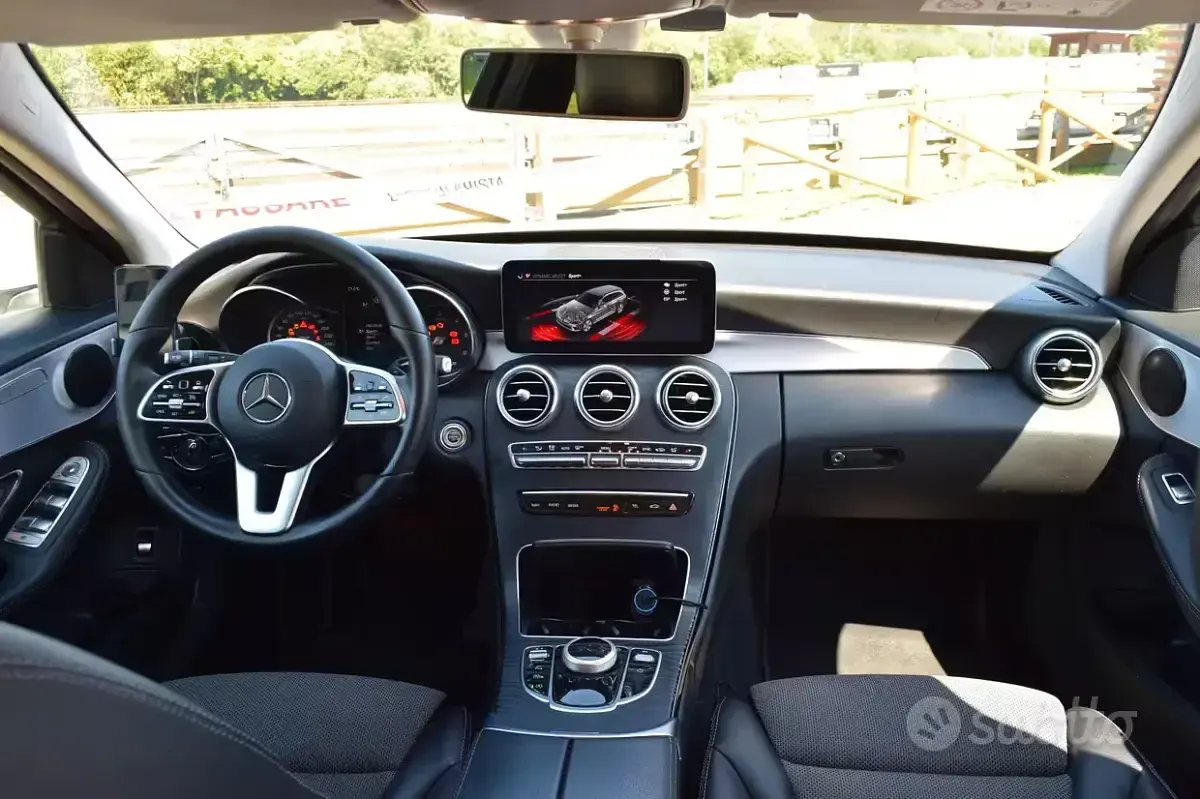 Usata Mercedes C220 Premium 170 CV (125 kW) 2019 Bianco Station wagon
