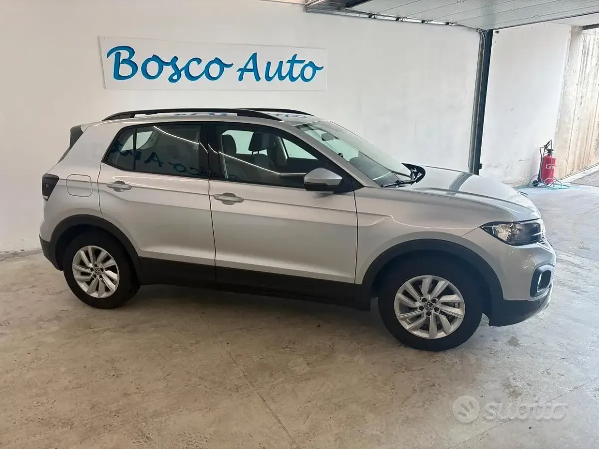 Usata VW T-Cross Style 110 CV (80 kW) 2023 Grigio SUV