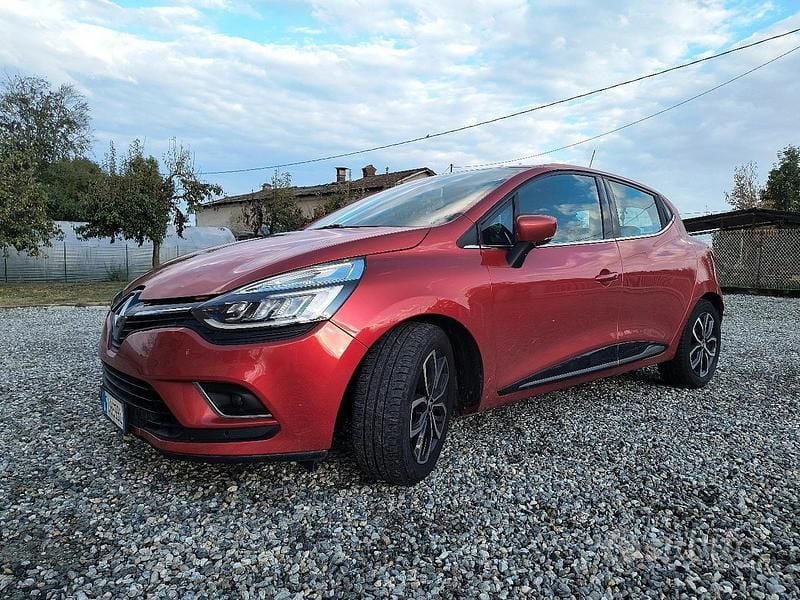 Usata Renault Clio IV 90 CV (66 kW) 2017 Rosso Utilitaria