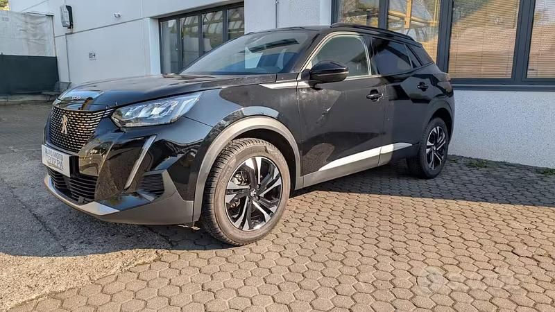Usata Peugeot 2008 Allure 131 CV (96 kW) 2023 Nero SUV