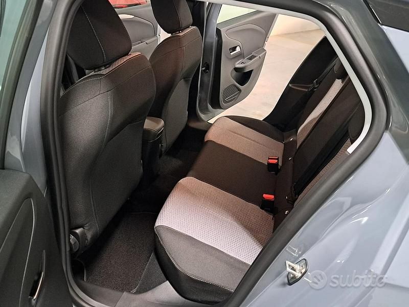 Usata Opel Corsa 75 CV (55 kW) 2024 Grigio Utilitaria