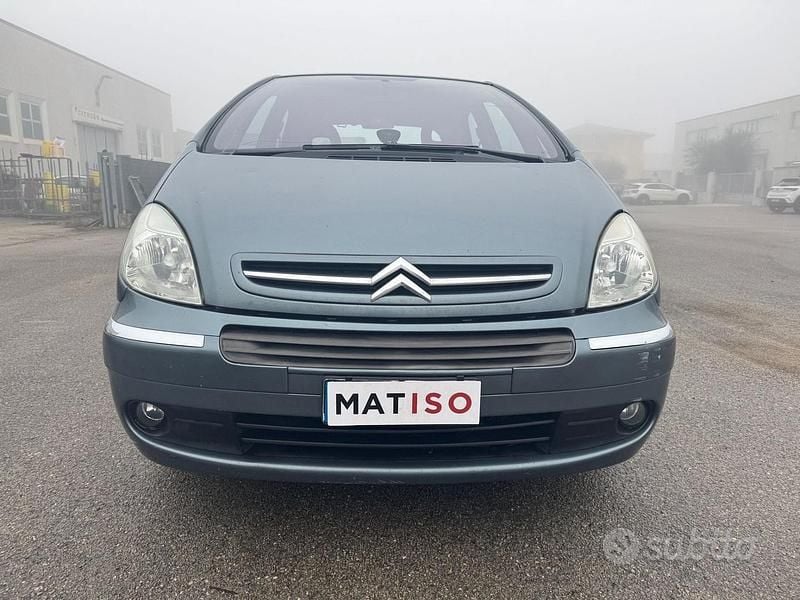 Usata Citroën Xsara Picasso Elegance 109 CV (80 kW) 2008 Grigio Monovolume