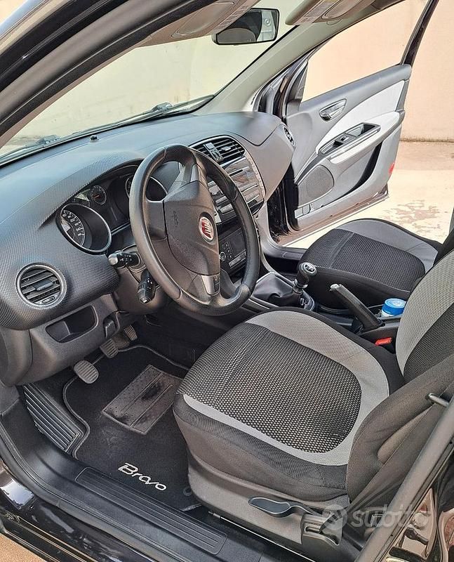 Usata Fiat Bravo 120 CV (88 kW) 2014 Utilitaria