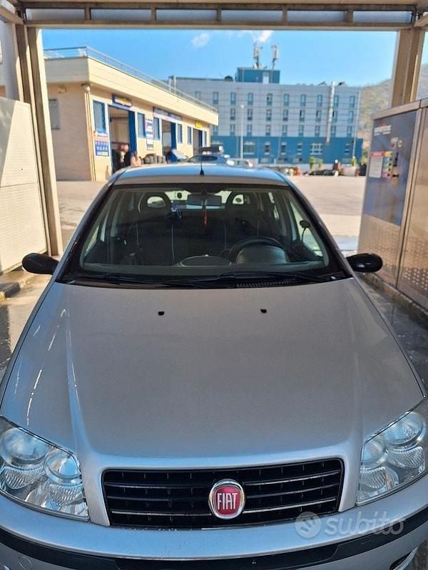Usata Fiat Punto 2004 Grigio Utilitaria