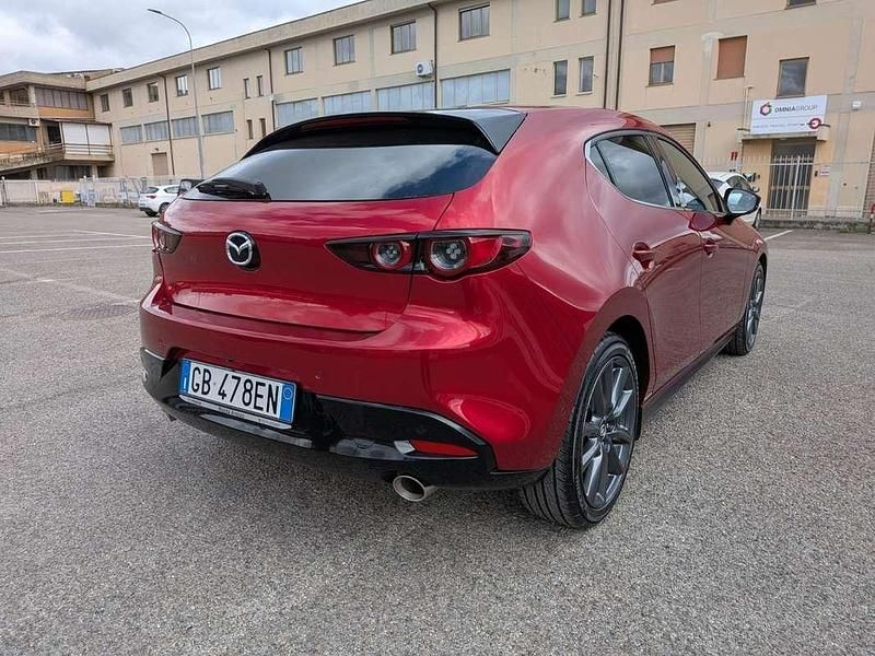 Begagnad Mazda 3 Exclusive 179 HK (131 kW) 2020 Röd Sedan