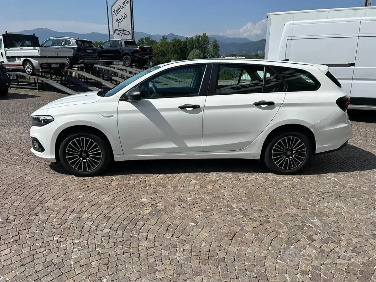 Usata Fiat Tipo S 131 CV (96 kW) 2023 Bianco pastello Station wagon