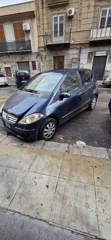 Usata 2008 Mercedes A150 Elegance Monovolume | 2300 € (Super prezzo) - Immagine 1/4