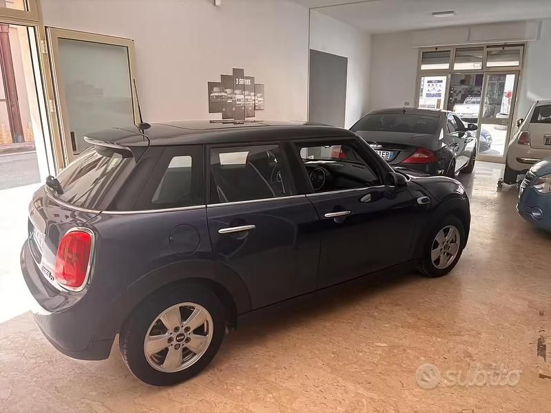 Usata Mini One D 116 CV (85 kW) 2015 Blu Utilitaria